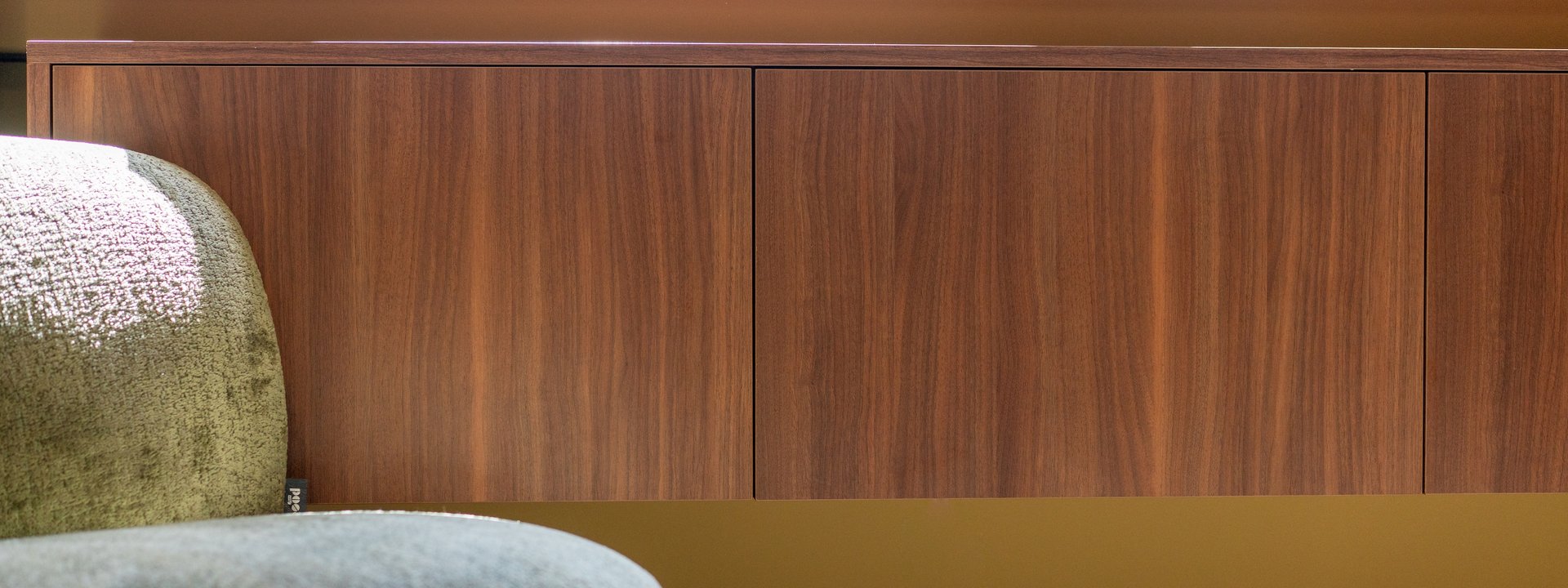 Lorenzo Walnut · op maat voor de woonkamer van Jenneke